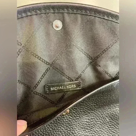 Michael Kors Black Leather Clutch Wristlet Wallet - Picture 2 of 6